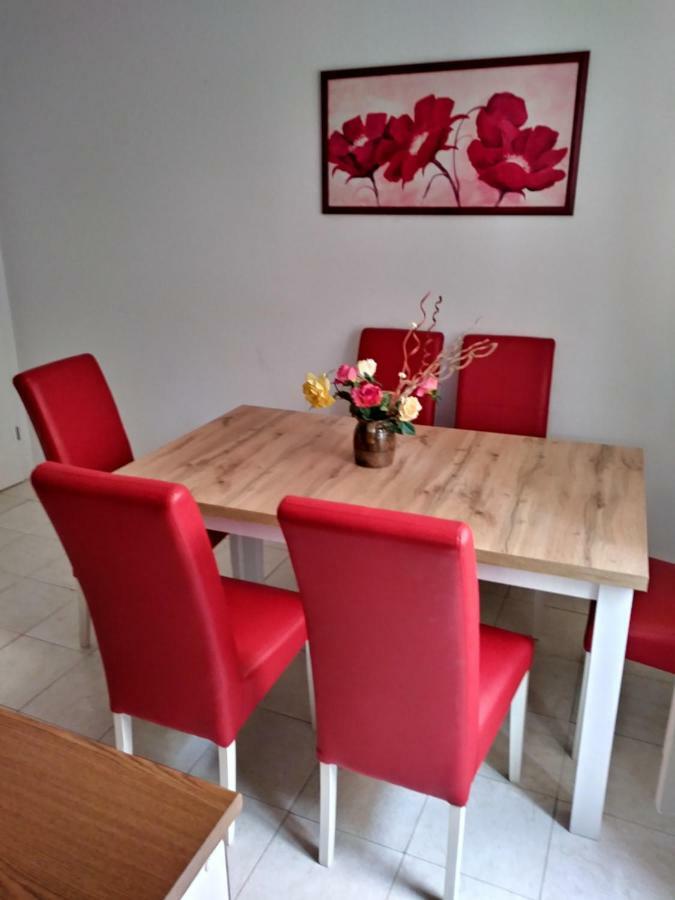 Apartments Mira Биоград-на-Мору Экстерьер фото