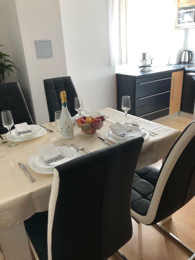 Apartments Mira Биоград-на-Мору Экстерьер фото