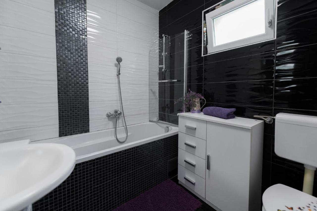 Apartments Mira Биоград-на-Мору Экстерьер фото
